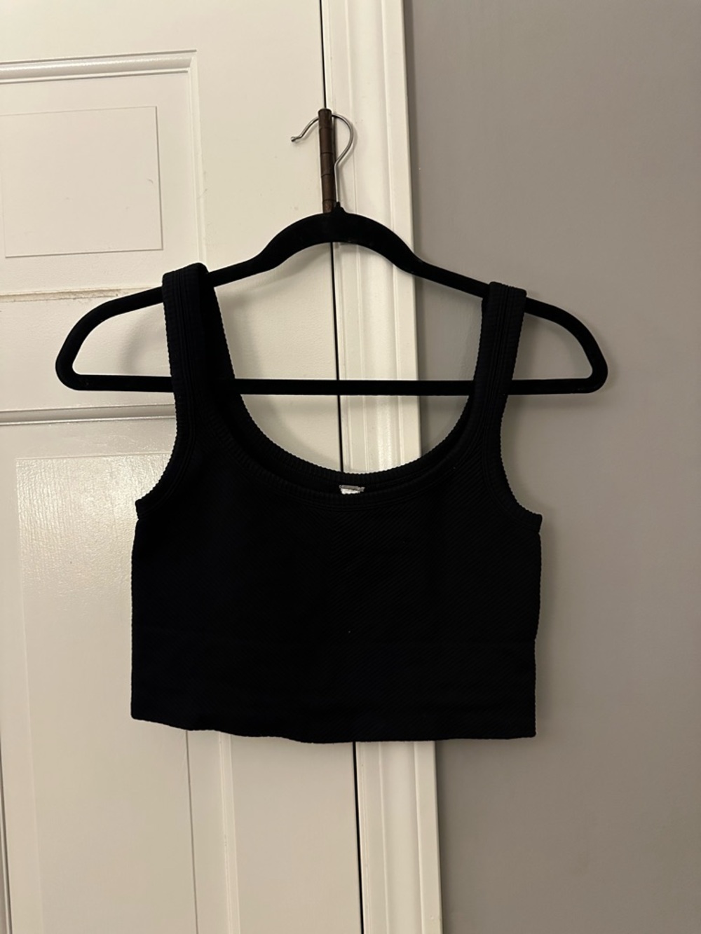 Black Ribbed Tank Crop Top - Women